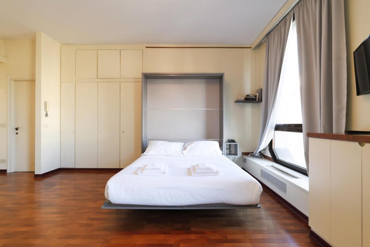 Duomo Luxury Apartment VII Milan Exterior photo